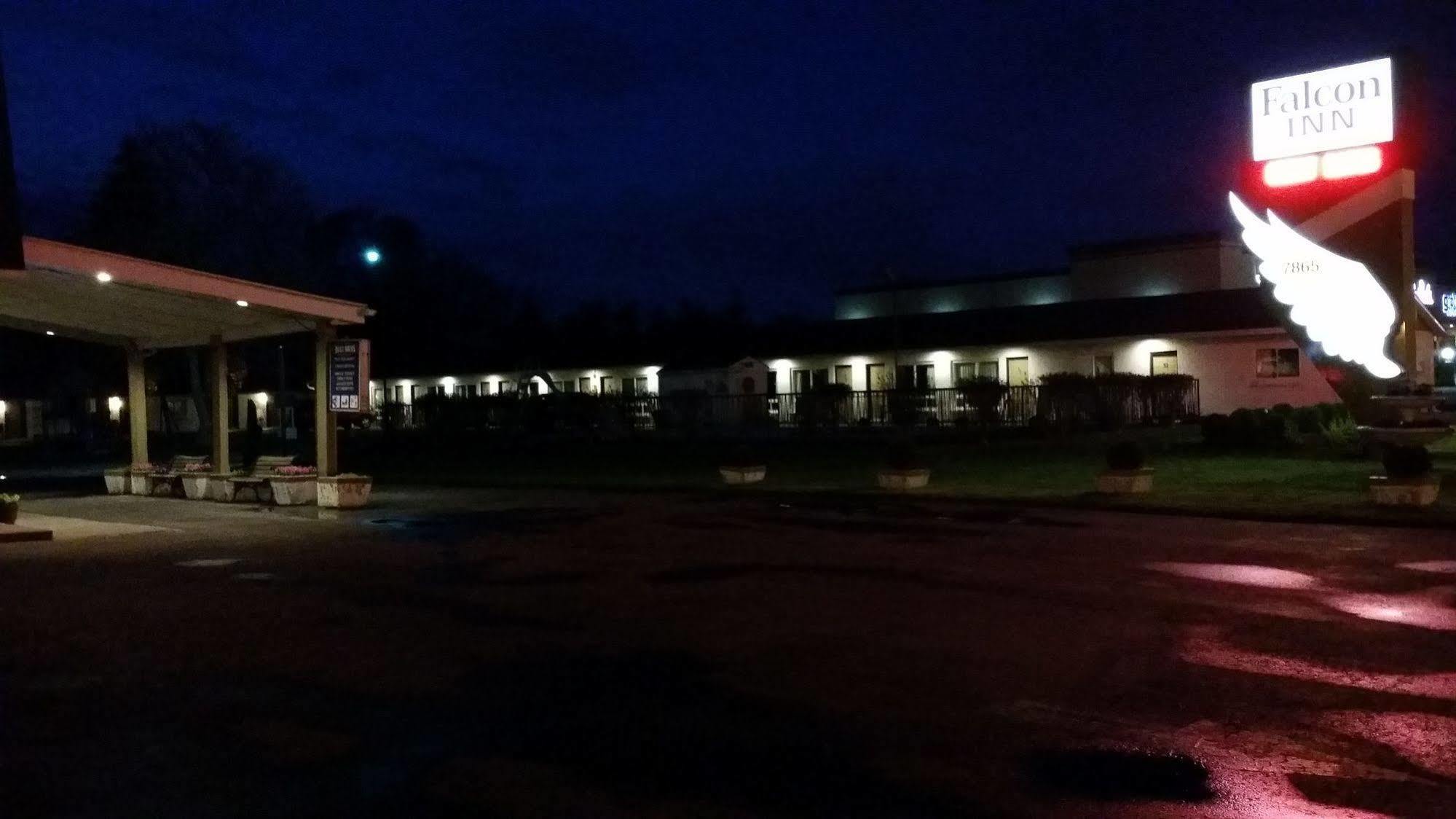 Falcon Inn Ниагара-Фолс Экстерьер фото