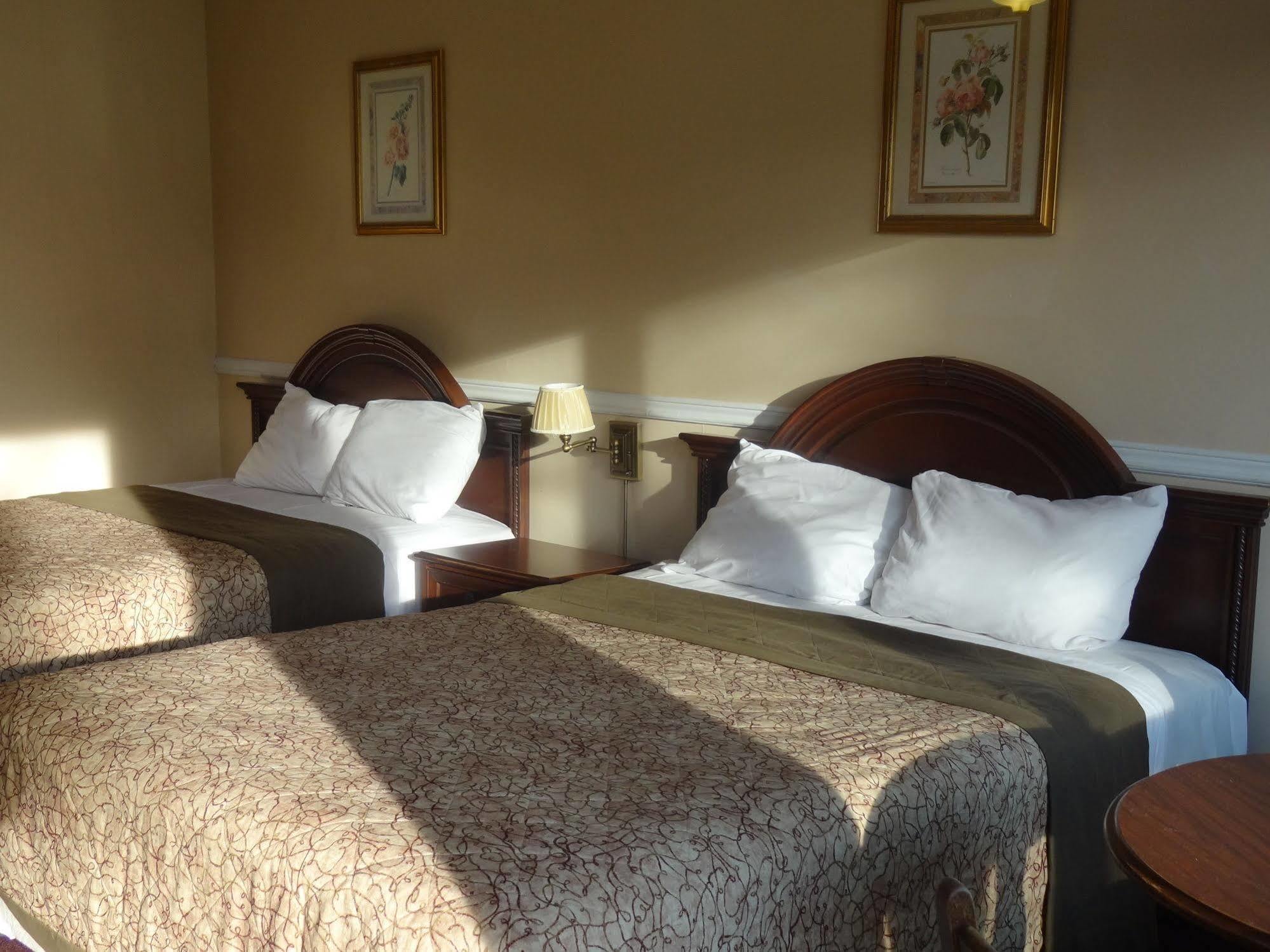 Falcon Inn Ниагара-Фолс Экстерьер фото